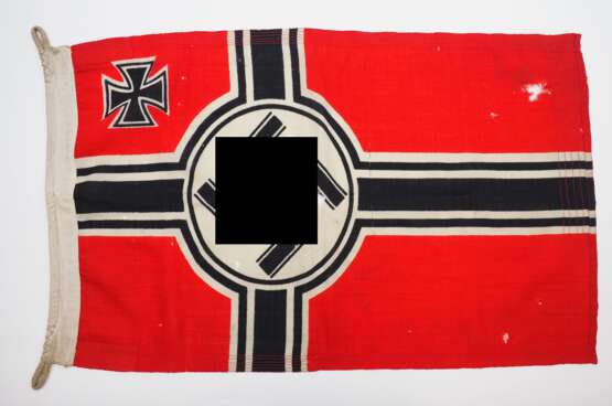 Kriegsmarine: Reichskriegsflagge 50 x 85 cm. - photo 1