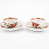 Meissen. TWO PORCELAIN TEA BOWLS WITH SAUCERS AND DECORATED-OVER TABLE PATTERN - photo 3