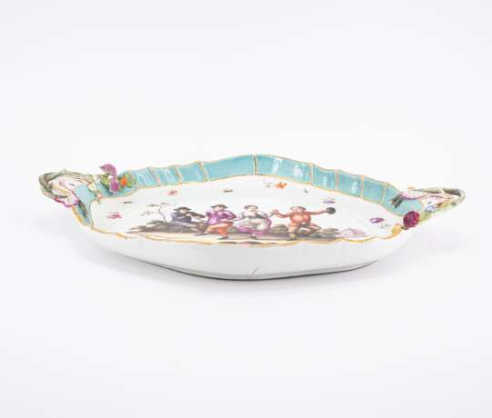 Meissen. Large porcelain platter with genre scene - фото 4
