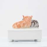 Meissen. Stool with sleeping kitten - photo 4