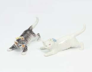 Meissen. Two small cats