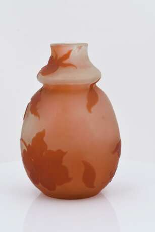 . Kleine Vase mit Blütendekor - фото 4