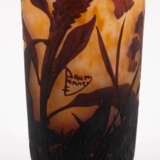 Daum Frères. Kleine zylindrische Vase mit exotischem Blumendekor - photo 7