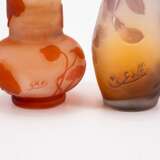 Emile Gallé. Zwei kleine Vasen mit Blattdekoren - Foto 8