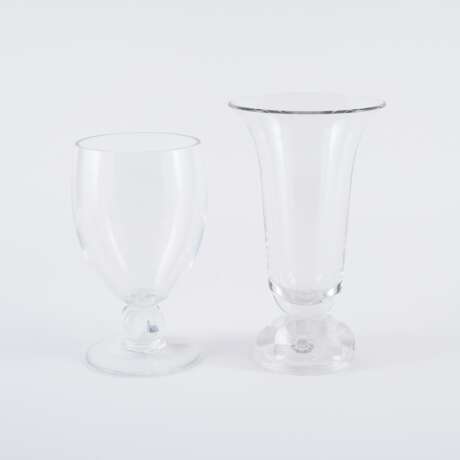 René Lalique. Kelchförmige und trompetenförmige Vase - Foto 2