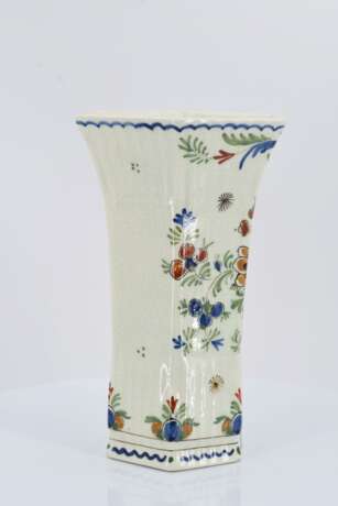 . Großes Konvolut Vasen und Teller - Foto 24