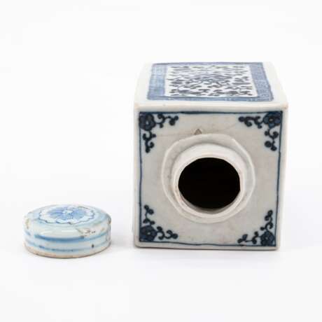 . Acht Deckel- und Teedosen mit blau-weißem Dekor - Foto 8