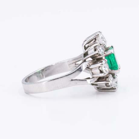 . Smaragd-Diamant-Ring - photo 4