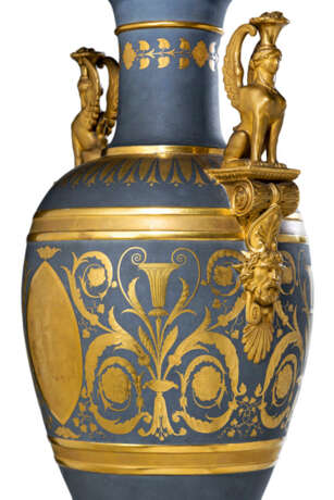 Prunkvolle Empire-Vase. Ludwigsburg, um 1815 - Foto 2