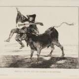 Francisco José de Goya y Lucientes. Aveugle enlevé sur les cornes d'un Taureau - Foto 1