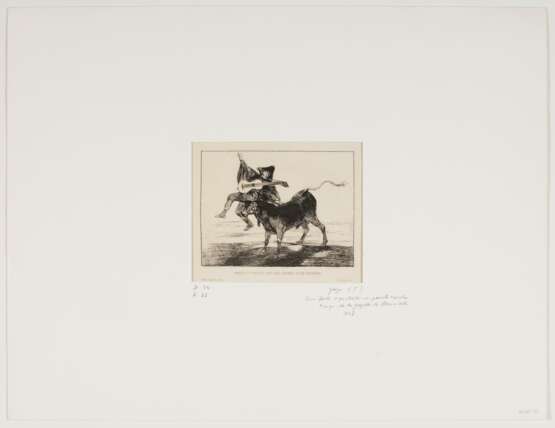 Francisco José de Goya y Lucientes. Aveugle enlevé sur les cornes d'un Taureau - Foto 4