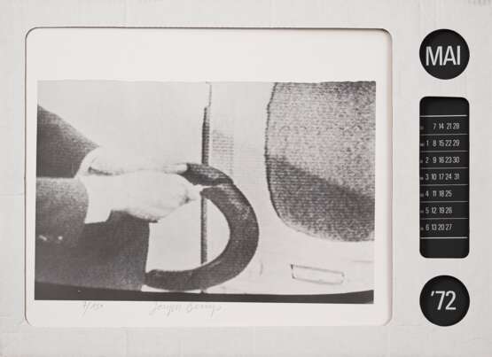 Portfolio: "Kalender '72 - Sitting in front of your TV" - photo 1
