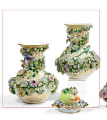 JACOB-PETIT (1796-1868) Paire de vases d …