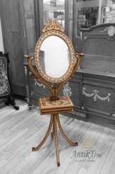 Дамское старинное зеркало