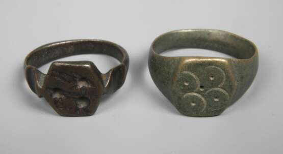 Zwei antike Ringe - фото 1