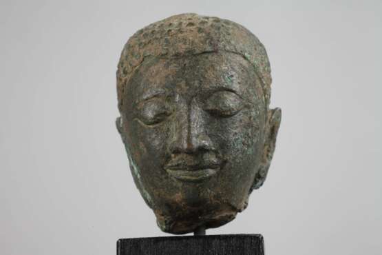 Fragment einer Buddhafigur - photo 2