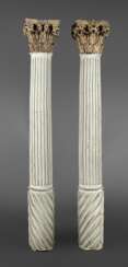 Paar klassizistische Säulen