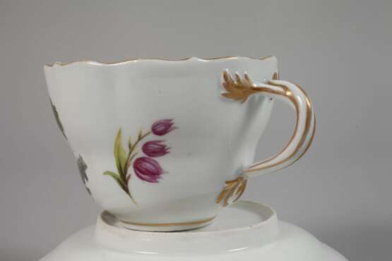 Meissen Tasse mit Untertasse Figurenmalerei - photo 4