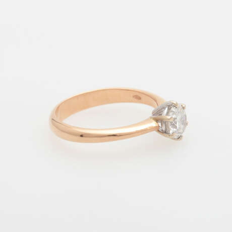 Solitär- Ring mit einem Diamant Brillant 0,83 ct, - photo 2