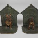 Wiener Bronze Paar Buchstützen mit Hund - фото 2