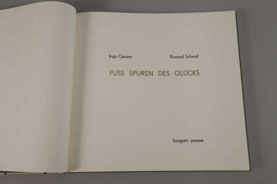 Konrad Schmid & Ingo Cesaro, "Fuss Spuren des Glücks" - photo 2