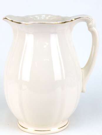 Großer Wasserkrug, Villeroy & Boch, Dresden, beige mit Goldrand (berieben), Tannenberg, H. 29 cm - Foto 1