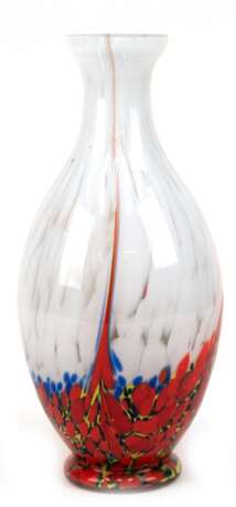 Vase, Murano, Balusterform, farbloses Glas, Innenfang mit weißen, roten, blauen und gelben Einschmelzungen, H. 27 cm - Foto 1