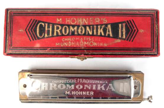 Mundharmonika "Chromonika II", M. Hohner, Gebrauchspuren, Ges.-L. 15,5 cm, im Originaletui - Foto 1