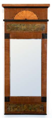 Biedermeier-Spiegel, Mahagoni furniert, intarsiert und ebonisiert, Furnierfehlstellen, Gebrauchspuren, 113x49 cm - фото 1