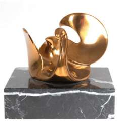 Sos, Salvador (20. Jh.) &quot;Schwan&quot;, Bronze, gemarkt, H. 10 cm, auf schwarzem Marmorsockel, H. 5 cm