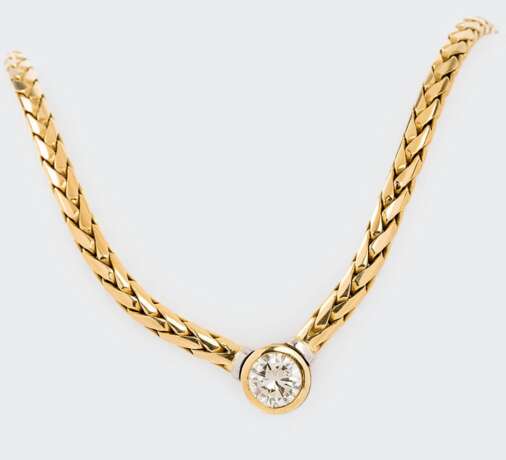 A Gold Necklace with highcarat Champagne-Coloured Solitaire Diamond. - photo 1