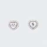 A Pair of rare-white Diamond Earstuds 'Hearts'. - photo 1