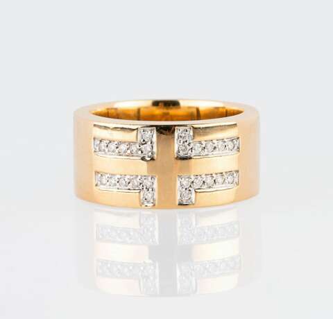 Gold Ring with small Diamonds. - photo 1