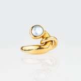 A Gold Ring the Mother-of-Pearl. - фото 1