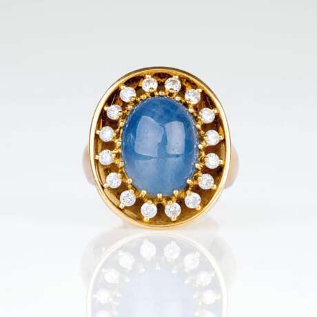 Brahmfeld & Gutruf. A Sapphire Diamond Ring. - фото 1