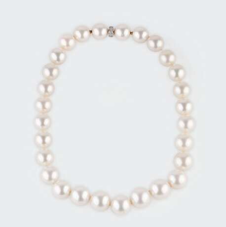 A Southsea Pearl Necklace with Diamond Clasp. - photo 1