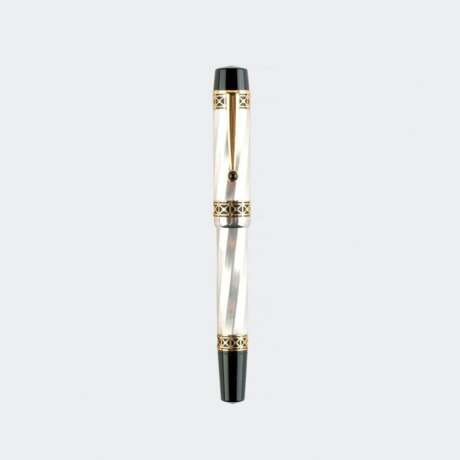 Montblanc. A Limited Patron of Art Edition Fountain Pen 'Charlemagne'. - photo 1
