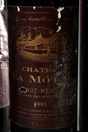 8 Flaschen 1985 Chateau La Mothe, mebac, Haut Medoc, Frankreich, Rotwein, 0,75l, durchgehend gute Kellerlagerung, us-in, Etikette und Kapseln beschädigt - Foto 2