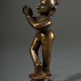 Bronze Figur "Krishna Venugopola", Indien 18. Jh., H. 15,8cm, Flöte verloren, in situ erworben um 1960/70, ehem. Slg. Fotograf Walter Schollmayer - Foto 4