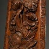 Antikes Eichen Mangelbrett mit plastischem „Meerweibchen“ Griff und floraler Reliefschnitzerei, frühes 18.Jh., 60,5x14,6cm - Foto 4