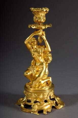 Feuervergoldeter Bronze Leuchter mit plastischer Dekoration "Omphale mit Löwenfell", Ende 19.Jh., H. 26cm - Foto 1