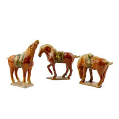 Drei Pferde im Stil der Tang-Dynastie. CHINA, 20. Jahrhundert.