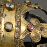 Antike Marienkrone mit Glasstein Besatz, wohl Süddeutsch, 19.Jh., Metall vergoldet, unvollständig, H. 8cm, Ø 9cm - Foto 6