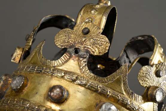 Antike Marienkrone mit Glasstein Besatz, wohl Süddeutsch, 19.Jh., Metall vergoldet, unvollständig, H. 8cm, Ø 9cm - Foto 8