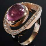 Roségold 750 Ring "Primadonna" mit rosé Turmalin Cabochon in offener ellipsoider Brillant Schiene (zus. ca. 0.33ct/VS/TW), 7,6g, Gr. 50 - photo 5