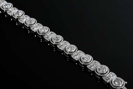 Elegantes Art Deco Platin 900 Armband mit Brillantbesatz (zus. ca. 4.26ct/VSI/W), 29,8g, L. 17,5cm - photo 3