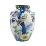 Vase aus Porzellan. JAPAN, Taisho-Zeit (1912-1926) - Foto 1