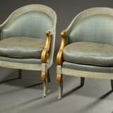 Paar halbrunde Sessel im Empire Stil mit Volutenlehnen, Frankreich um 1900, gold-türkis gefasst, H. 48/79cm, berieben, etwas defekt - photo 1