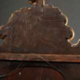 Paar Spiegel in geschnitzten Rahmen nach Rokoko Vorbild mit Voluten und Rocaillen, Eiche vergoldet, Italien 20.Jh., 50x37cm, min. berieben - photo 6