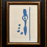 2 Breite schwarze Rahmen im Renaissance-Stil mit vergoldeten Wulstleisten, je mit Farblithographie „Frau mit Amphore" und "Frau mit Amphore und Granatäpfeln“ nach Henri Matisse, FM 40,5x30,8cm, RM 59,5x49cm, le… - Foto 5